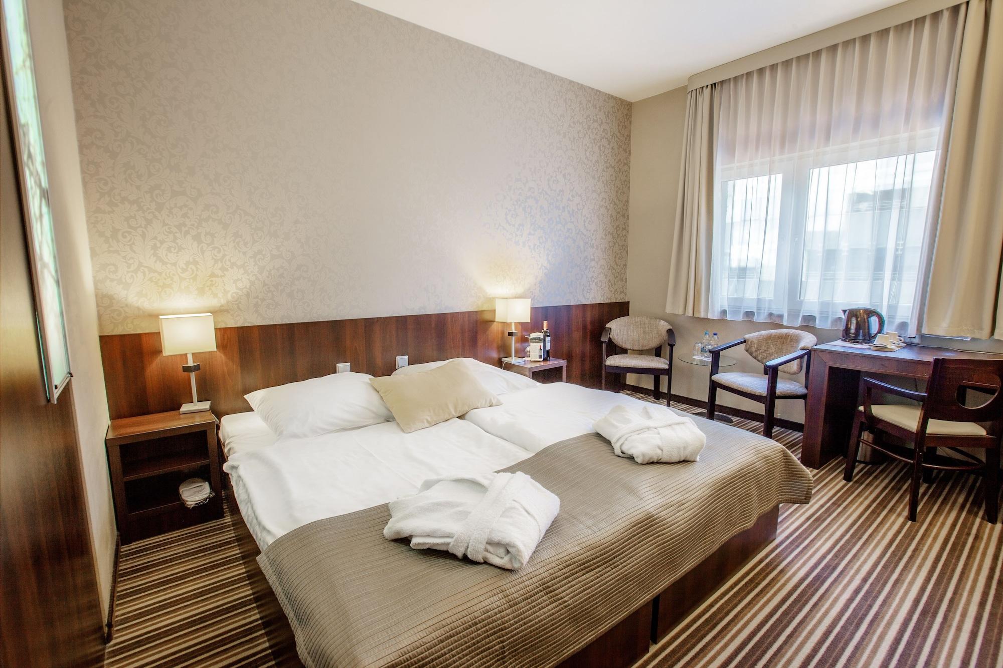 Park Hotel Diament Wrocław Extérieur photo